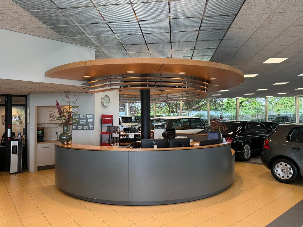 Showroom verkoop balie / receptie balie 5m, Ophalen