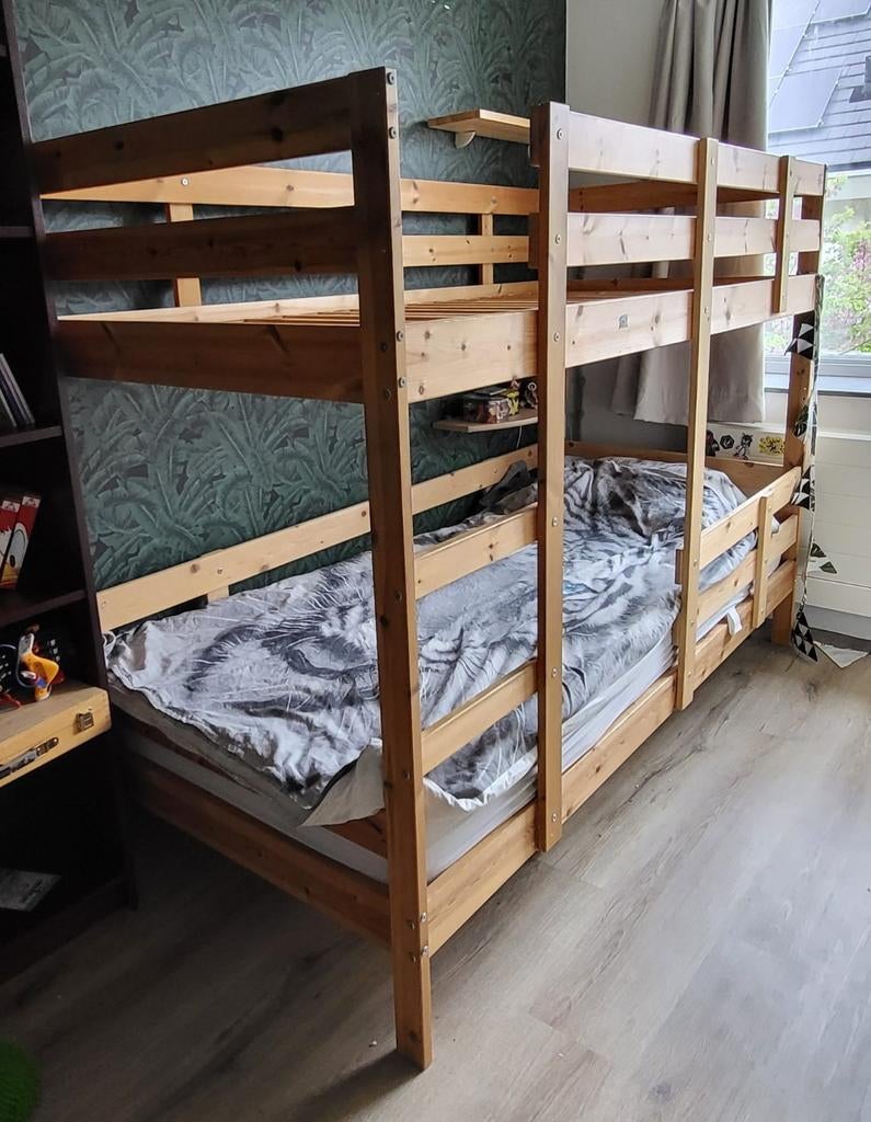 Ikea stapelbed (90x200 cm), incl. stopcontacten en extra hek, Ophalen, Gebruikt, 90 cm, Tweepersoons