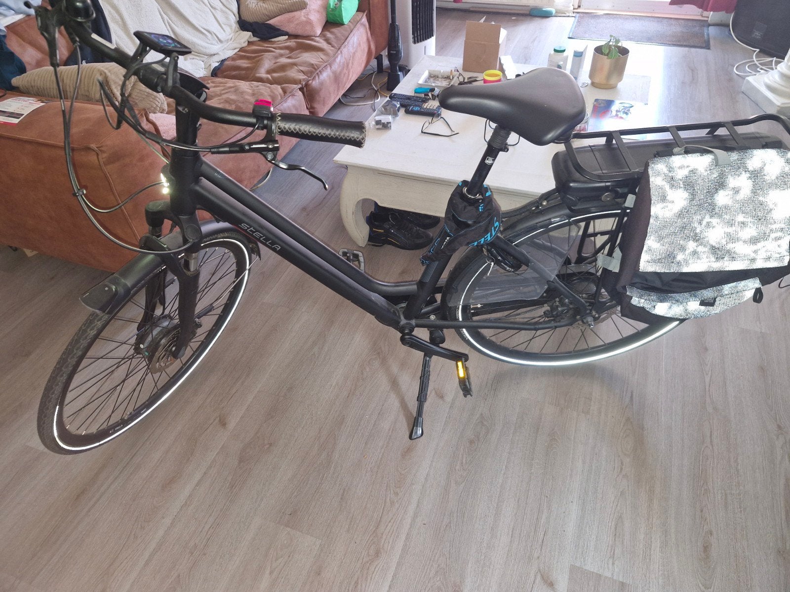Stella elektrische fiets - Zo goed als nieuw, Ophalen, Zo goed als nieuw