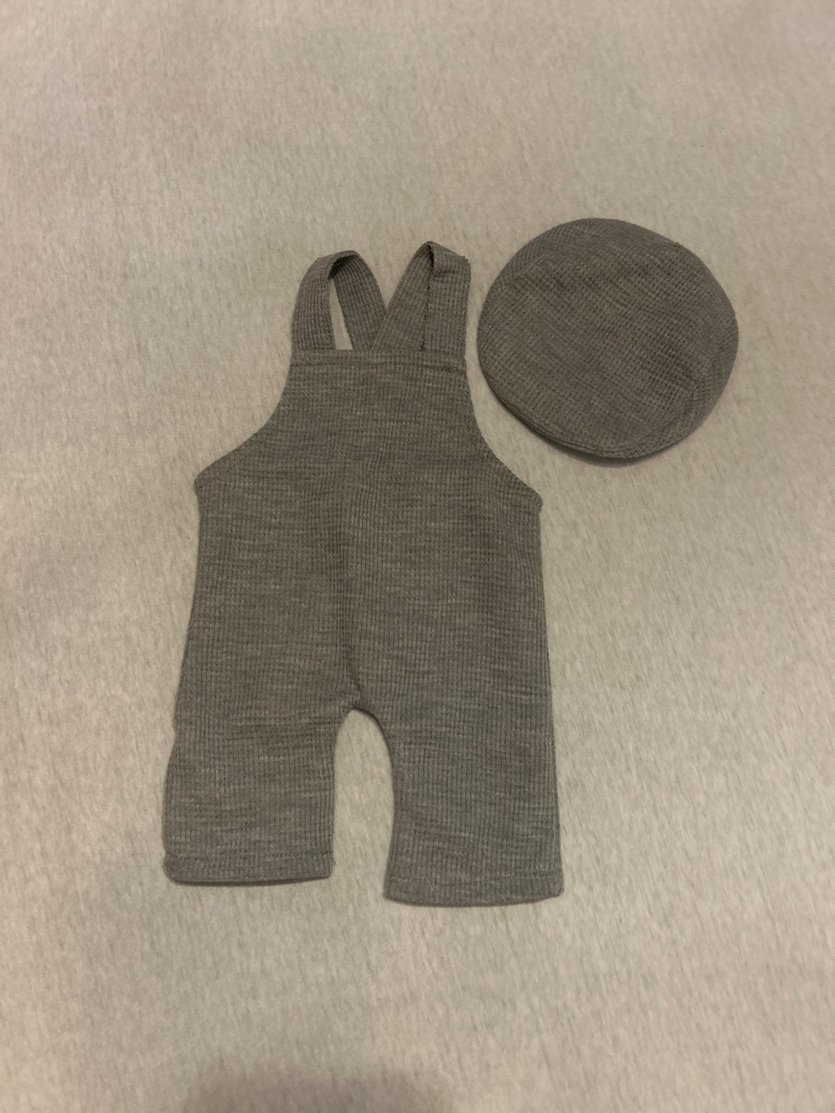 Schattige Tuinbroek met Pet voor Baby's maat 50/56, Kinderen en Baby's, Babykleding | Overige, Ophalen of Verzenden, Nieuw, Jongetje of Meisje