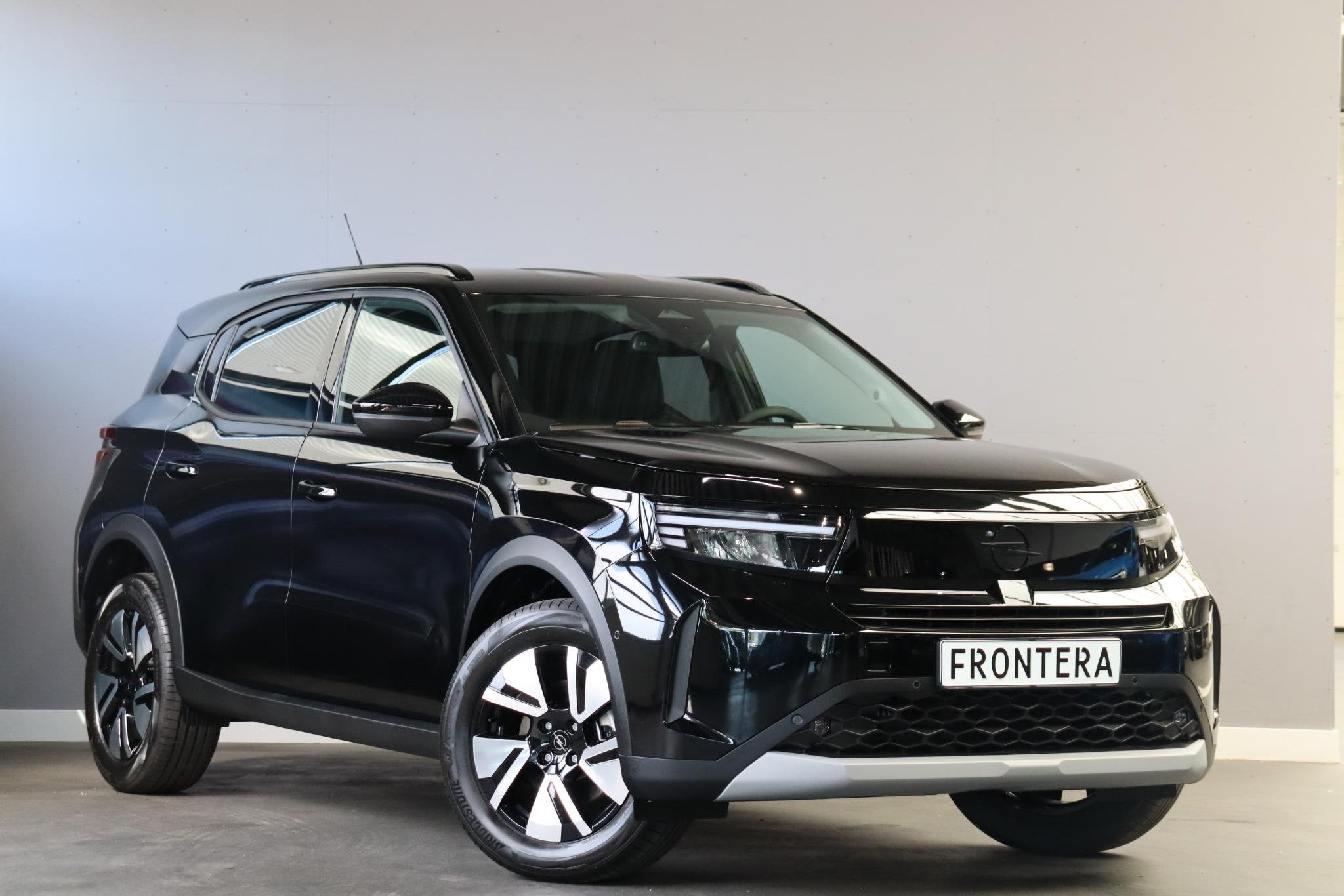 Opel Frontera 1.2 Turbo Hybrid GS / Nieuw te bestellen, 12 maanden, Stof, 1199 cc, Zwart