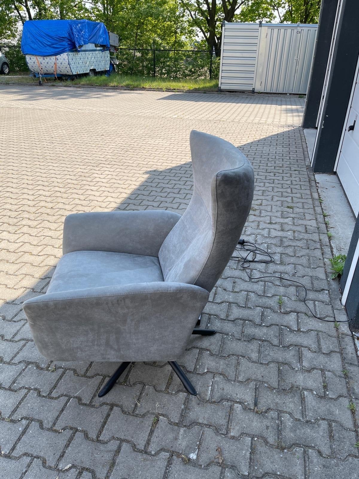 Grijze relaxfauteuil met draaivoet, Huis en Inrichting, Ophalen, Gebruikt, Leer, 75 tot 100 cm