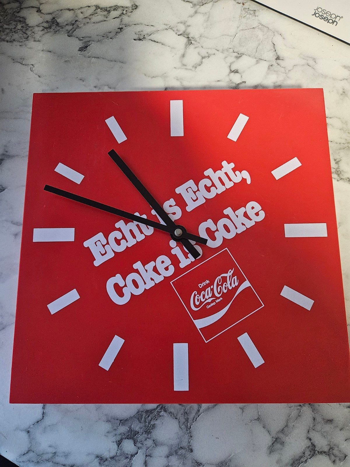 Coca-Cola Wandklok - 'Echt is Echt, Coke is Coke', Ophalen, Analoog, Werkt op batterijen, Retro