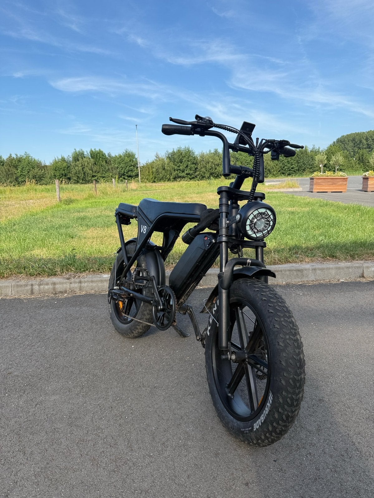 Fatbike V8 in zeer goede staat met factuur-60 km actieradius, Ophalen, Zo goed als nieuw, 50 km per accu of meer, Overige merken