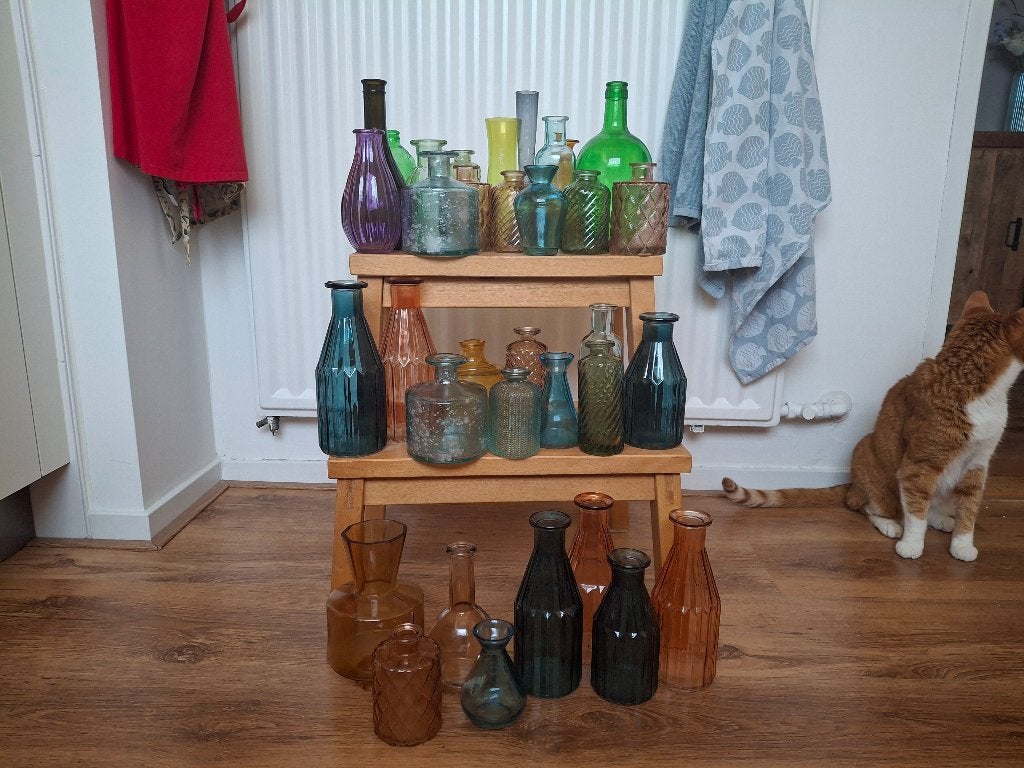 Kleine vaasjes 34 stuks in verschillende vormen & kleuren, Ophalen, Gebruikt, Overige kleuren, Glas