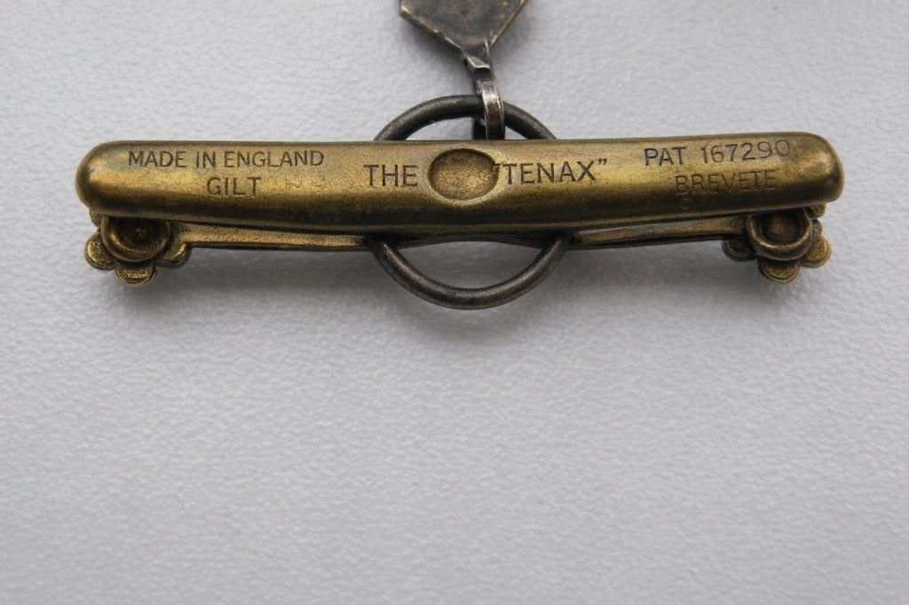 Antieke kraag reversspeld The Tenax 1912 v. medaille uniform, Ophalen of Verzenden, Overige soorten, Engeland, Lintje, Medaille of Wings