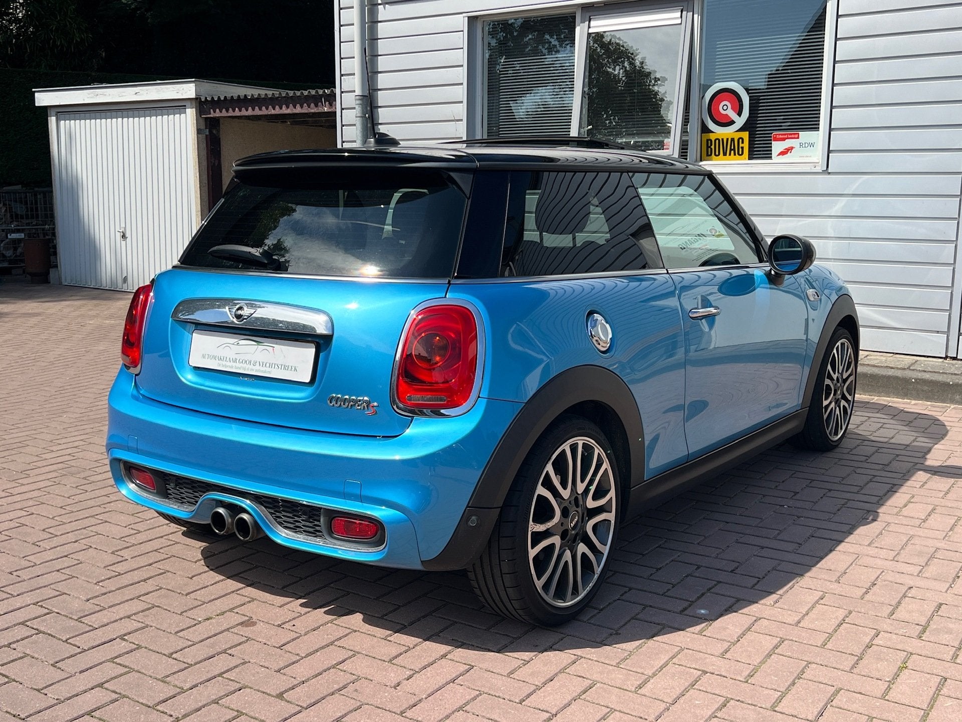 Mini 3-Deurs 2.0 Cooper S Chili Serious Business - EXPORT -, Auto's, Voorwielaandrijving, 1998 cc, Gebruikt, 49 €/maand