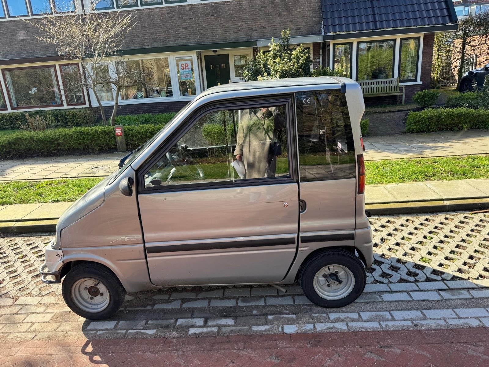 Rijbewijs vrij Canta grijs exclusive + Webasto standkachel, Ophalen, 46 km of meer, Canta, 16 km/u of meer