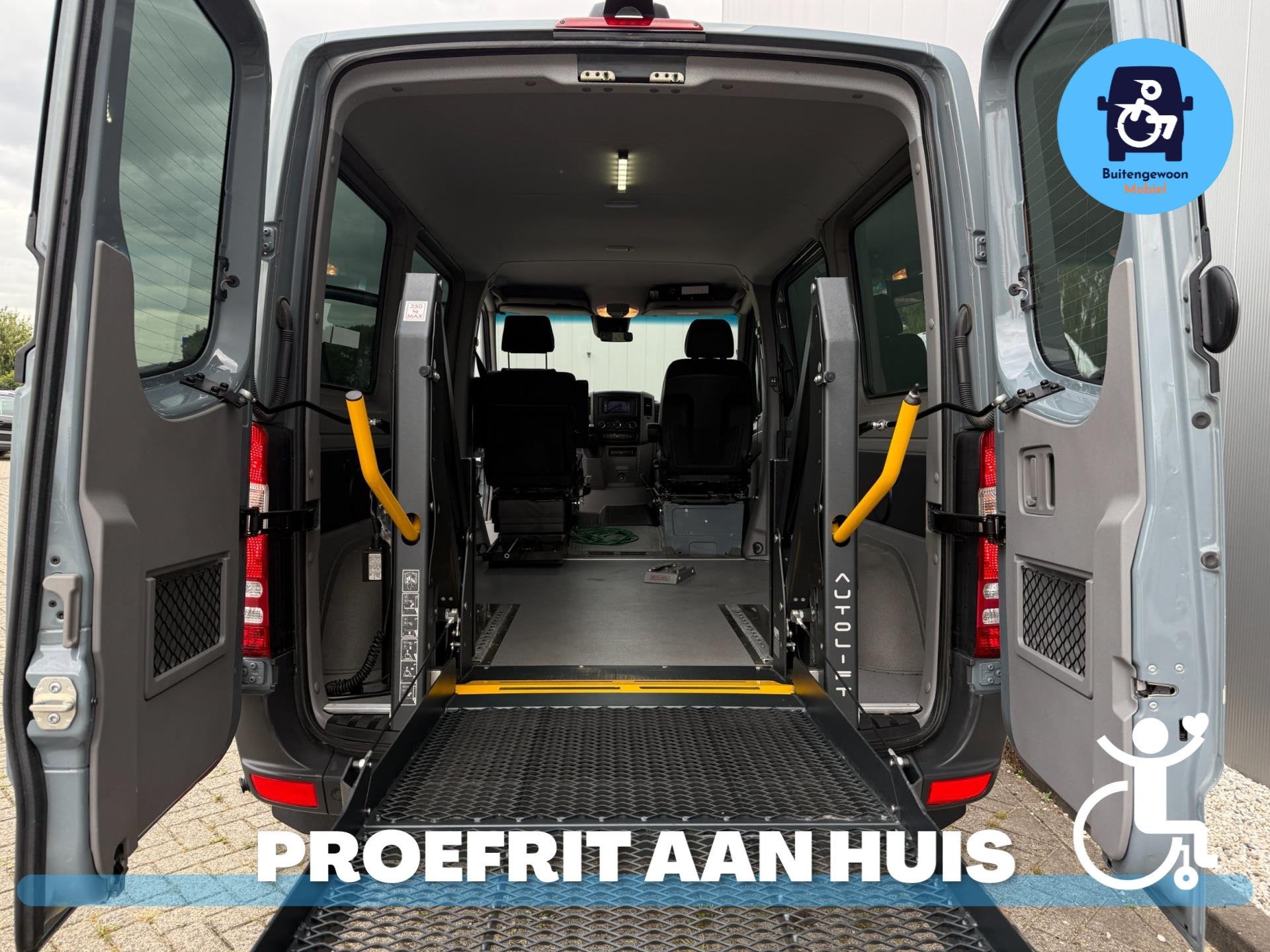 Mercedes-Benz Sprinter Rolstoelbus Meerijder/Zelfrijder Airc, Auto's, Bestelauto's, Stof, Gebruikt, Zwart, 4 cilinders