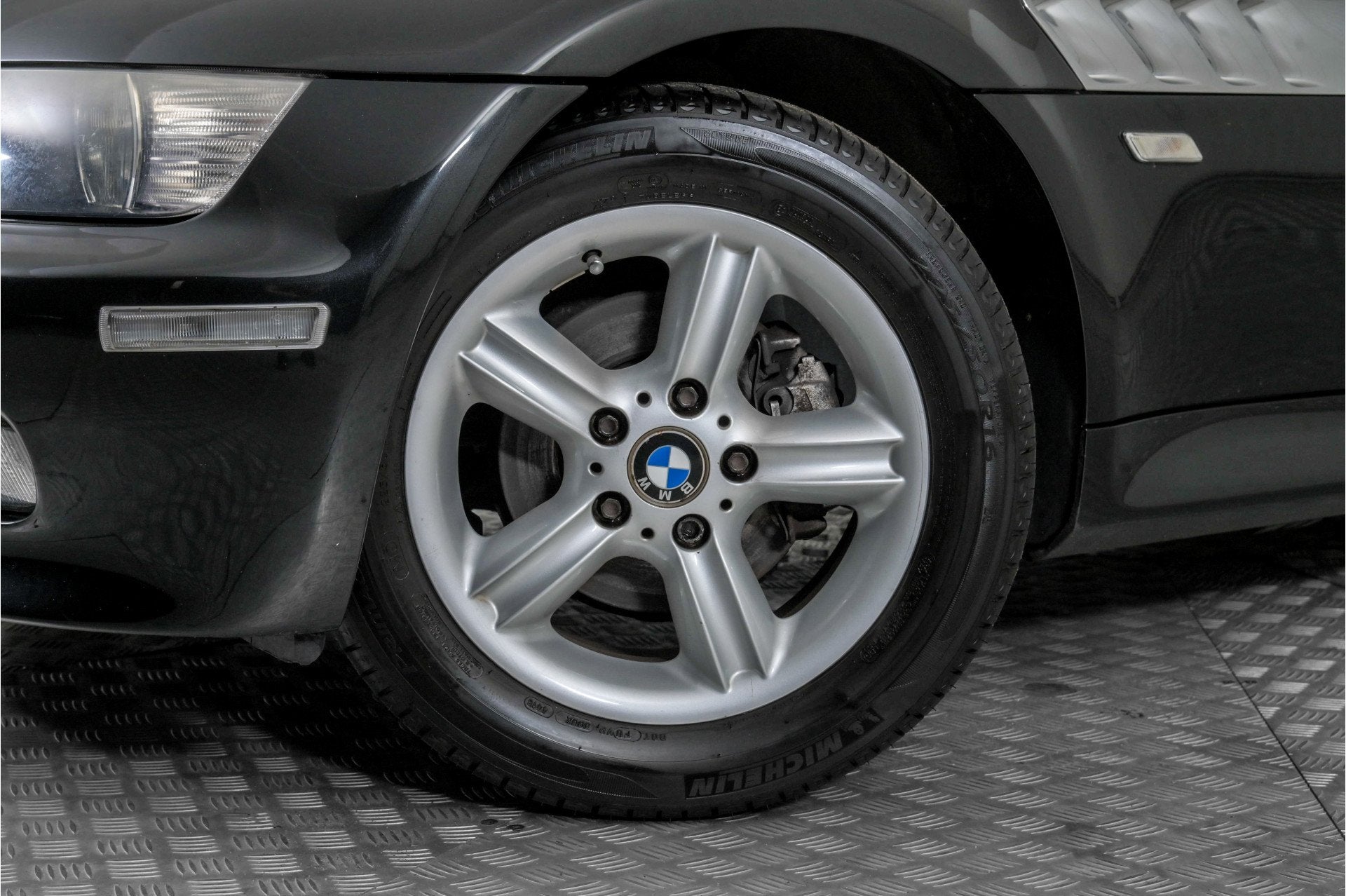 Foto 4 van BMW Z3 Roadster 1.8 S Airco . (bj 2001)