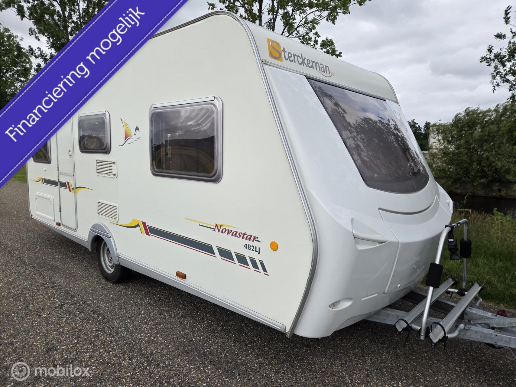 Sterckeman 482 LJ (2009) | Enkele bedden | Douche & toilet |, Caravans en Kamperen, Sterckeman, Rondzit, Bedrijf, 6 tot 7 meter