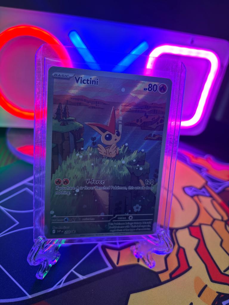 Victini Pokémon Kaart - Basic HP80 V-Force, Ophalen of Verzenden, Zo goed als nieuw, Losse kaart
