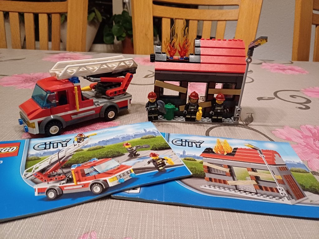 Lego City brandalarm setnummer 60003, Compleet, Lego, Ophalen of Verzenden, Complete set