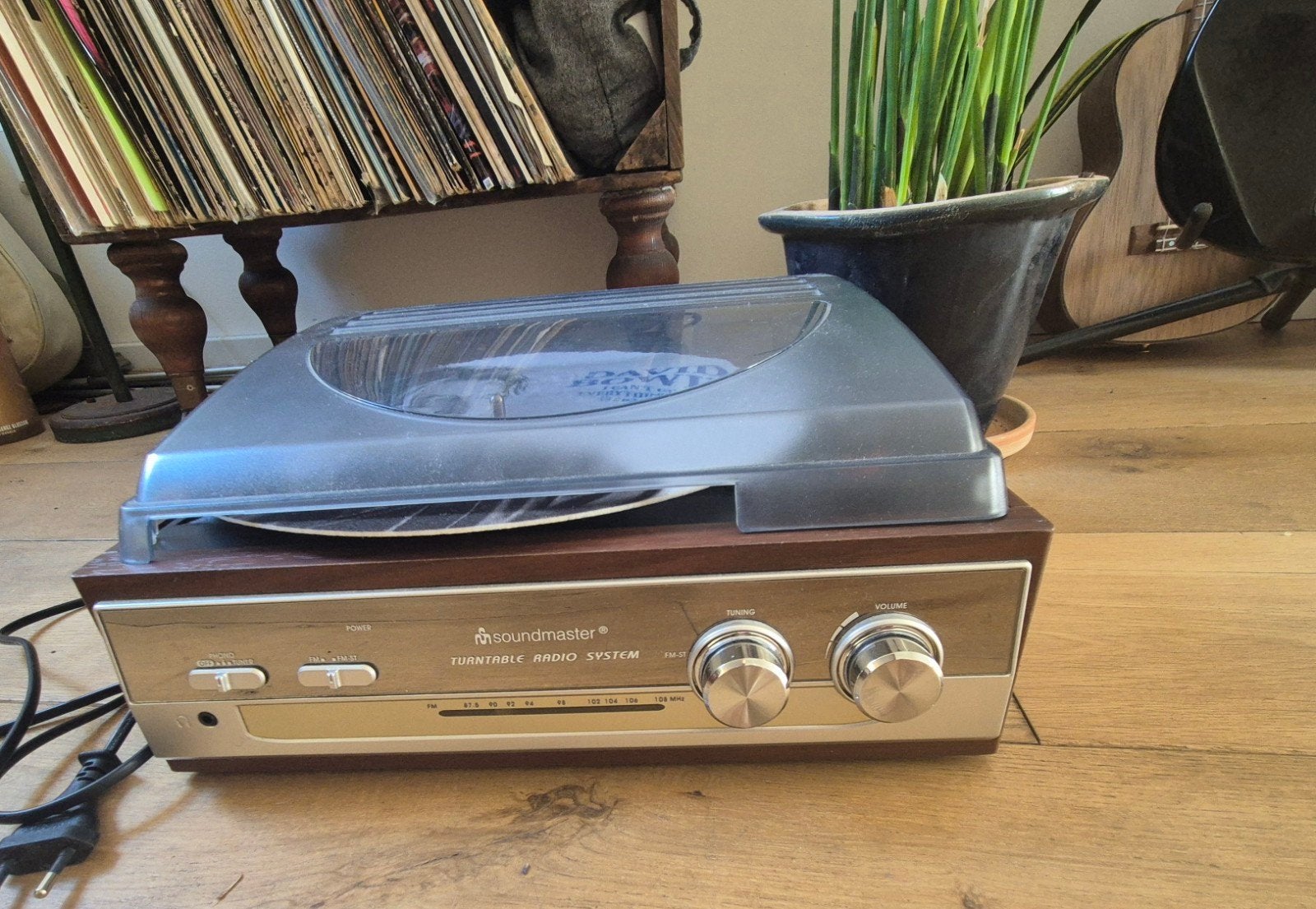 Soundmaster Platenspeler met Radio - Retro Design, Audio, Tv en Foto, Platenspelers, Ophalen, Gebruikt, Platenspeler, Overige merken