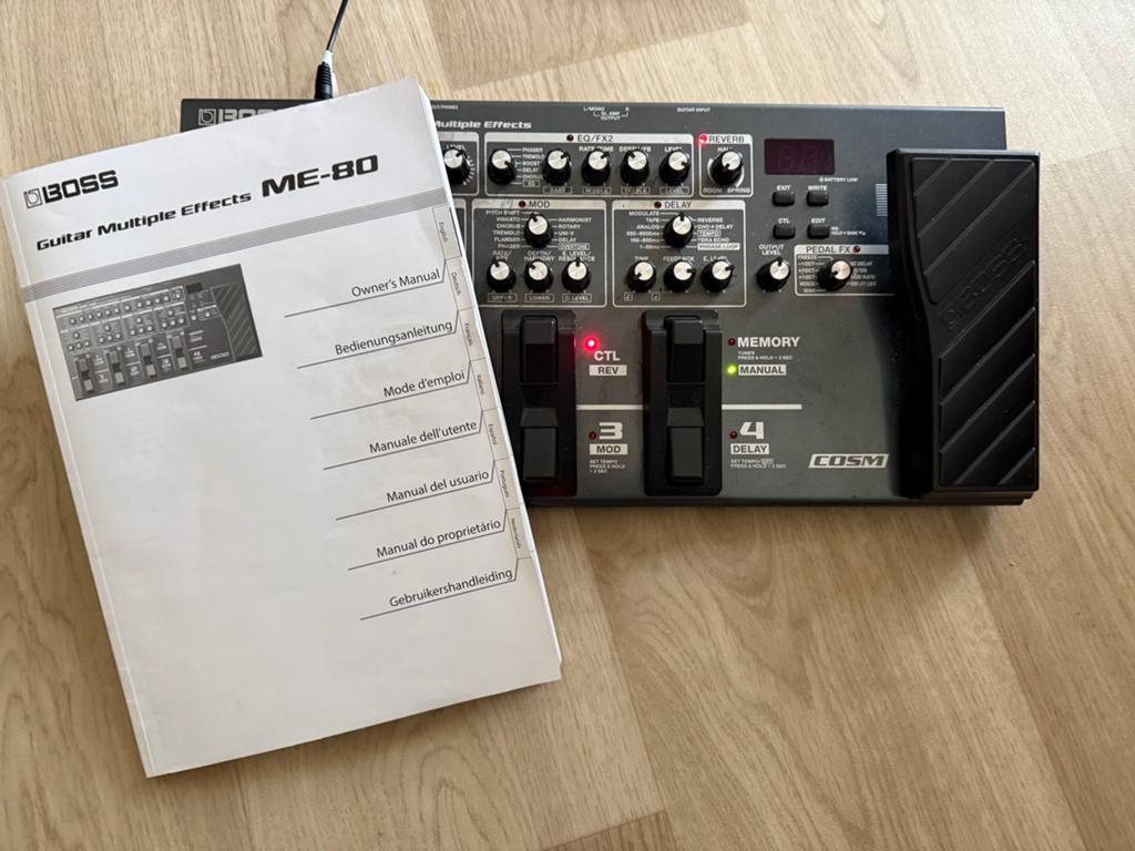 Boss ME-80 Gitaar Multi-effectpedaal met Handleiding., Muziek en Instrumenten, Ophalen of Verzenden, Zo goed als nieuw, Distortion, Overdrive of Fuzz