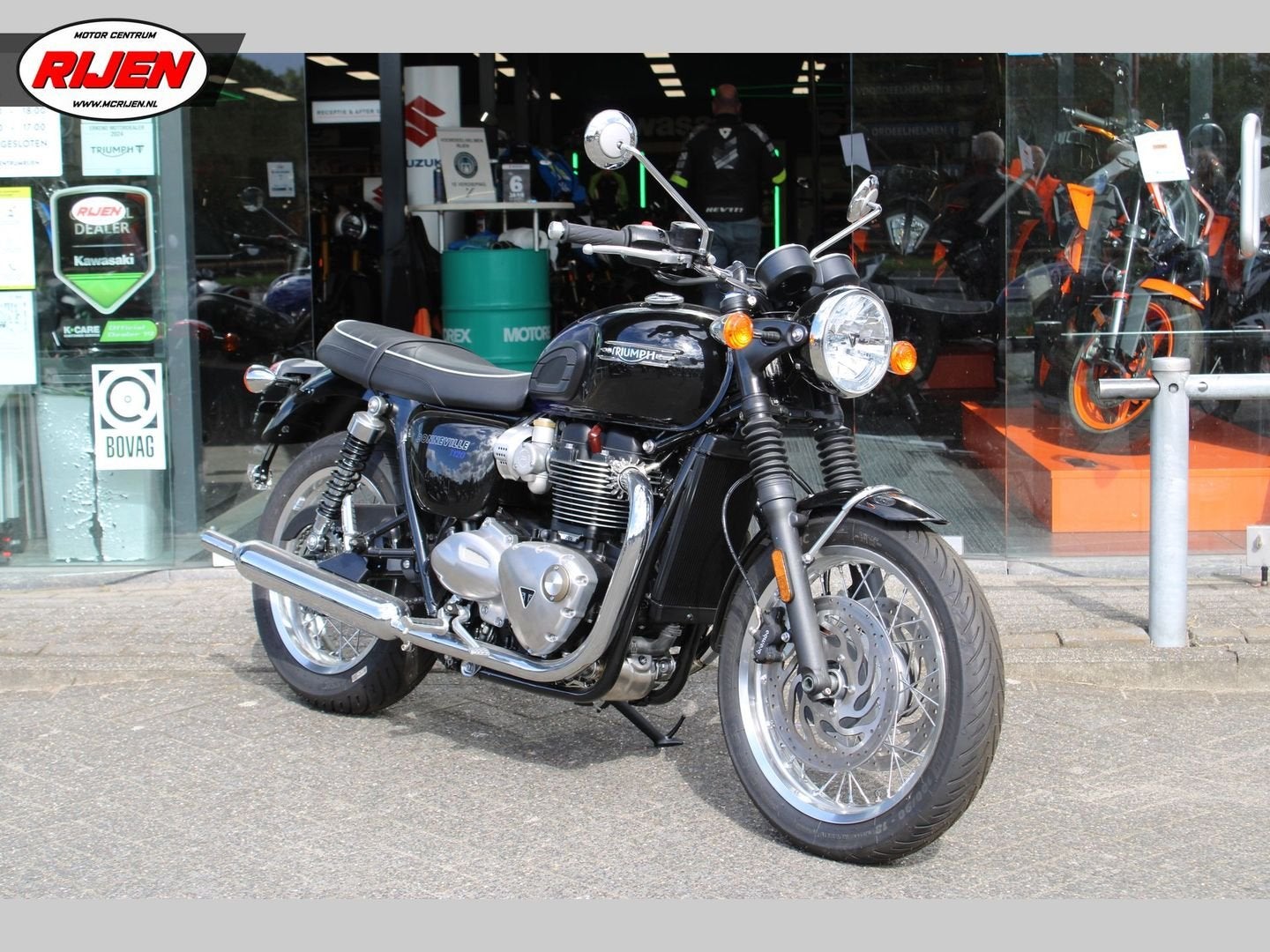 TRIUMPH BONNEVILLE  T 120 BLUE STEALTH EDITION VOORRAAD SALE, Bedrijf, Onbekend, Overig, 1200 cc