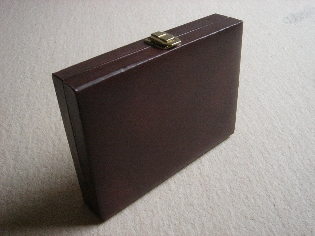 LEUK: Backgammon KLEINE koffer magnetische versie, Een of twee spelers, Ophalen of Verzenden, Gebruikt, Reisspel