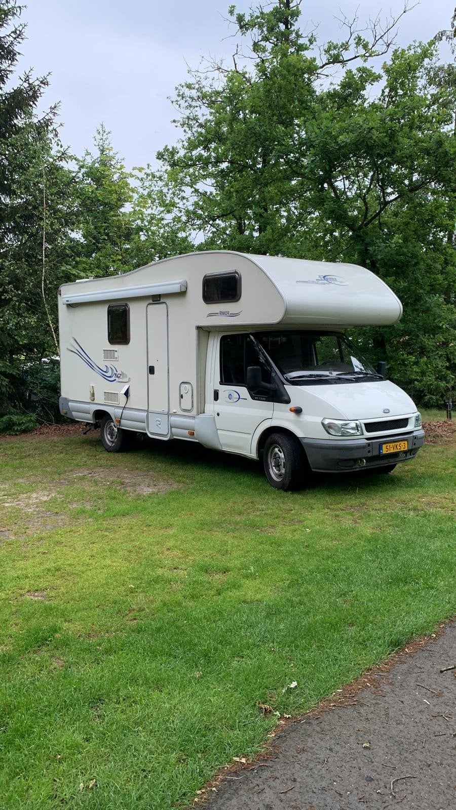 Ford Transit Alkoof Camper - Klaar voor avontuur!, Caravans en Kamperen, Ringverwarming, Ford, Treinzit, Particulier