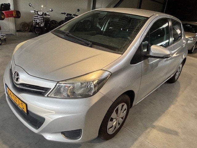 Toyota Yaris 1.0 12V Vvt-i 5DR 2012 Grijs airco camera, Euro 5, 527 kg, 40 €/maand, Origineel Nederlands
