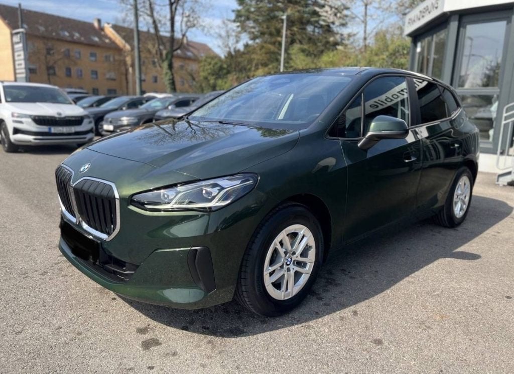2023 BMW 218i Active Tourer, Auto's, BMW, Dealer onderhouden, Overige kleuren, 1545 kg, 3 cilinders