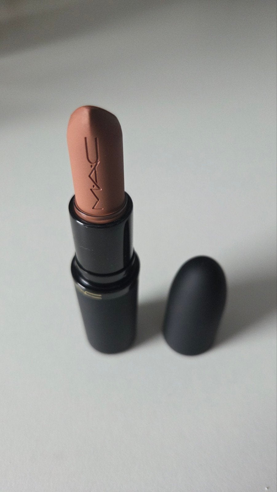 MAC Cosmetics Powder Kiss Hazy matte lipstick Big Promotion, Ophalen of Verzenden, Zo goed als nieuw, Lippen, Make-up