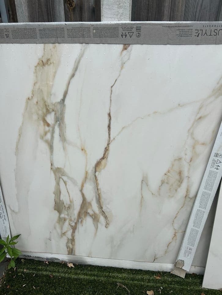 Keramische tegels 120x120cm - Overgebleven van verbouwing, Doe-het-zelf en Verbouw, Tegels, Ophalen, 60 cm of meer, Keramiek, 5 tot 10 m²