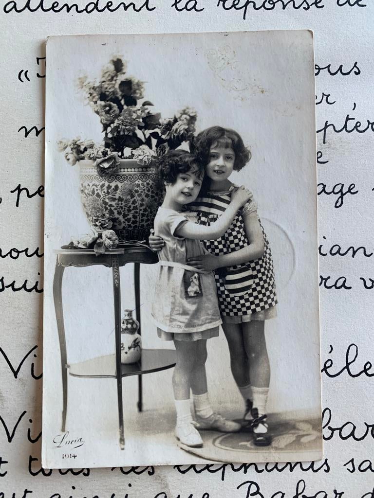 1925 Twee meisje (ME), Ophalen of Verzenden, 1920 tot 1940, Gelopen, Kinderen