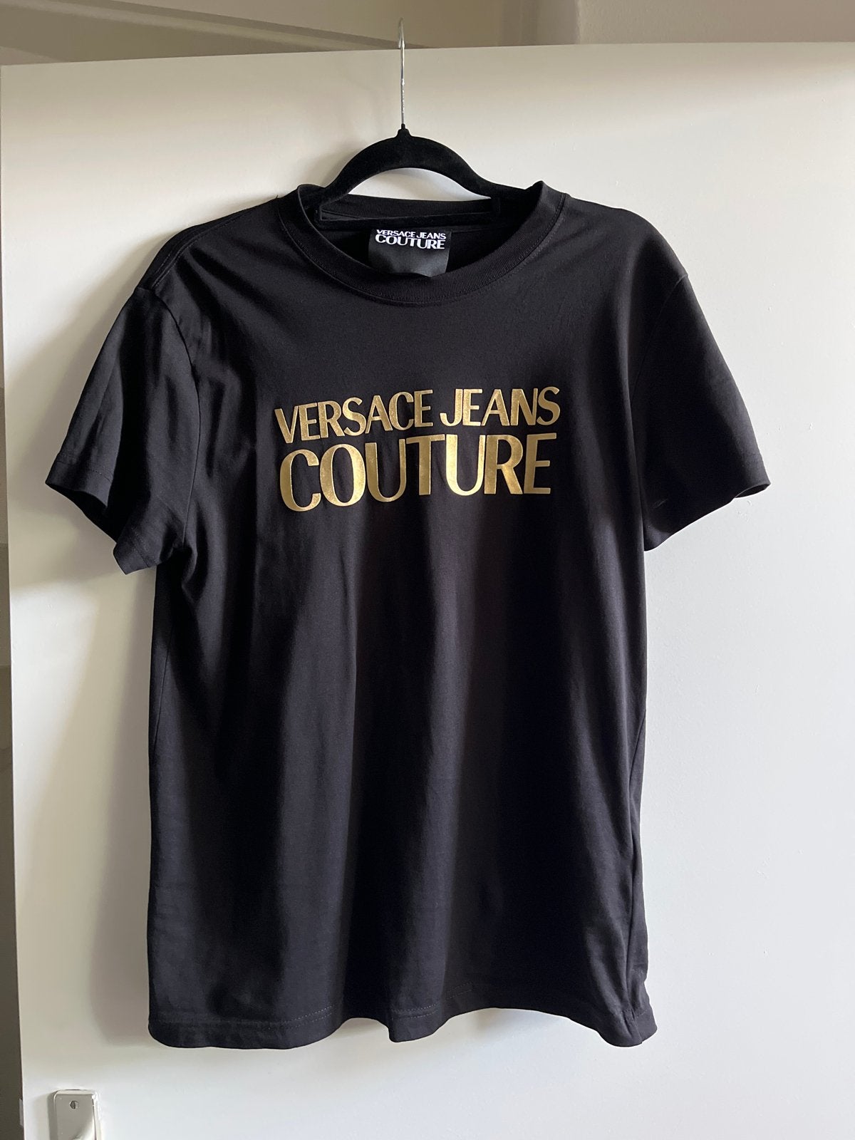 Versace Jeans Couture T-shirt Zwart Goud maat M, Kleding | Heren, Ophalen of Verzenden, Zo goed als nieuw, Maat 48/50 (M), Zwart
