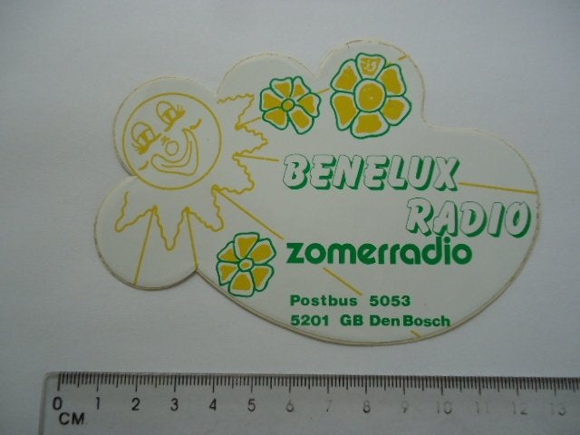 sticker oud DEN BOSCH Piraat radio piraten Benelux zender, Verzenden, Zo goed als nieuw, Bedrijf of Vereniging