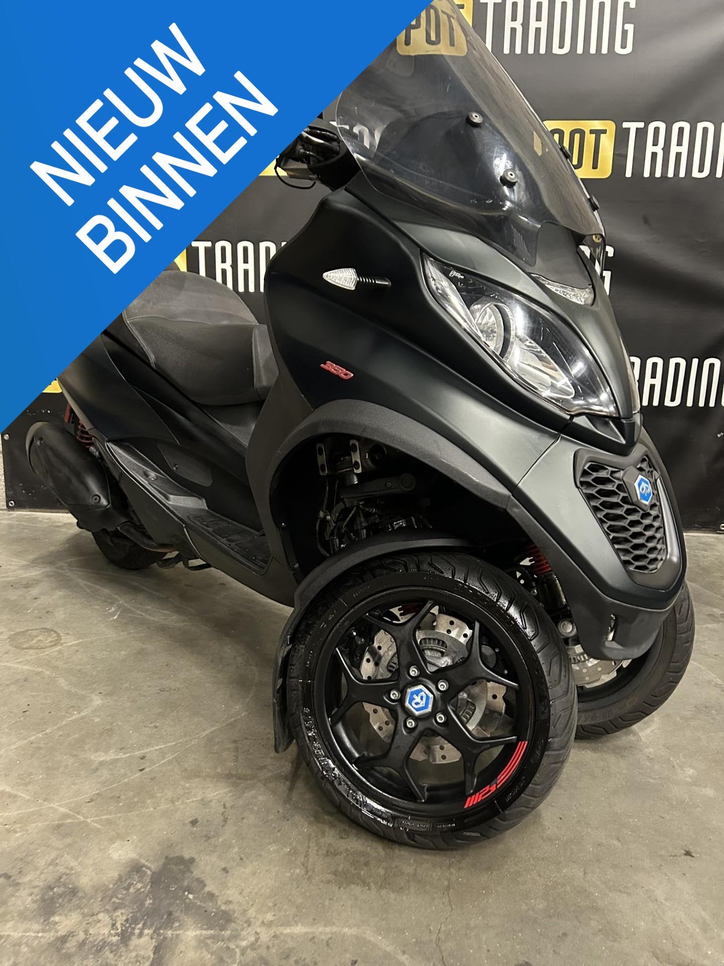 Piaggio MP3 350 LT Autorijbewijs 2018 3 mnd garantie LED, Bedrijf, Piaggio Vespa B.V., Minervum 7272
4817 ZM  Breda, NL, Customer_service@piaggio.com