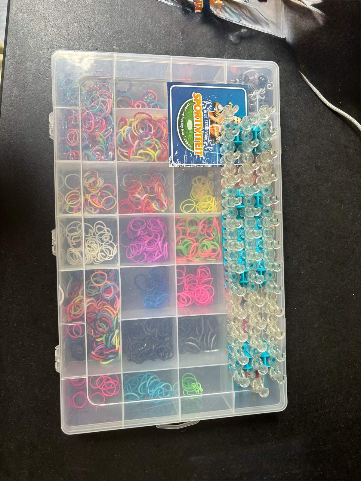 Grote Loom Bandjes Set met Opbergdoos en Accessoires, Ophalen, Gebruikt, Overige thema's, Meerkleurig