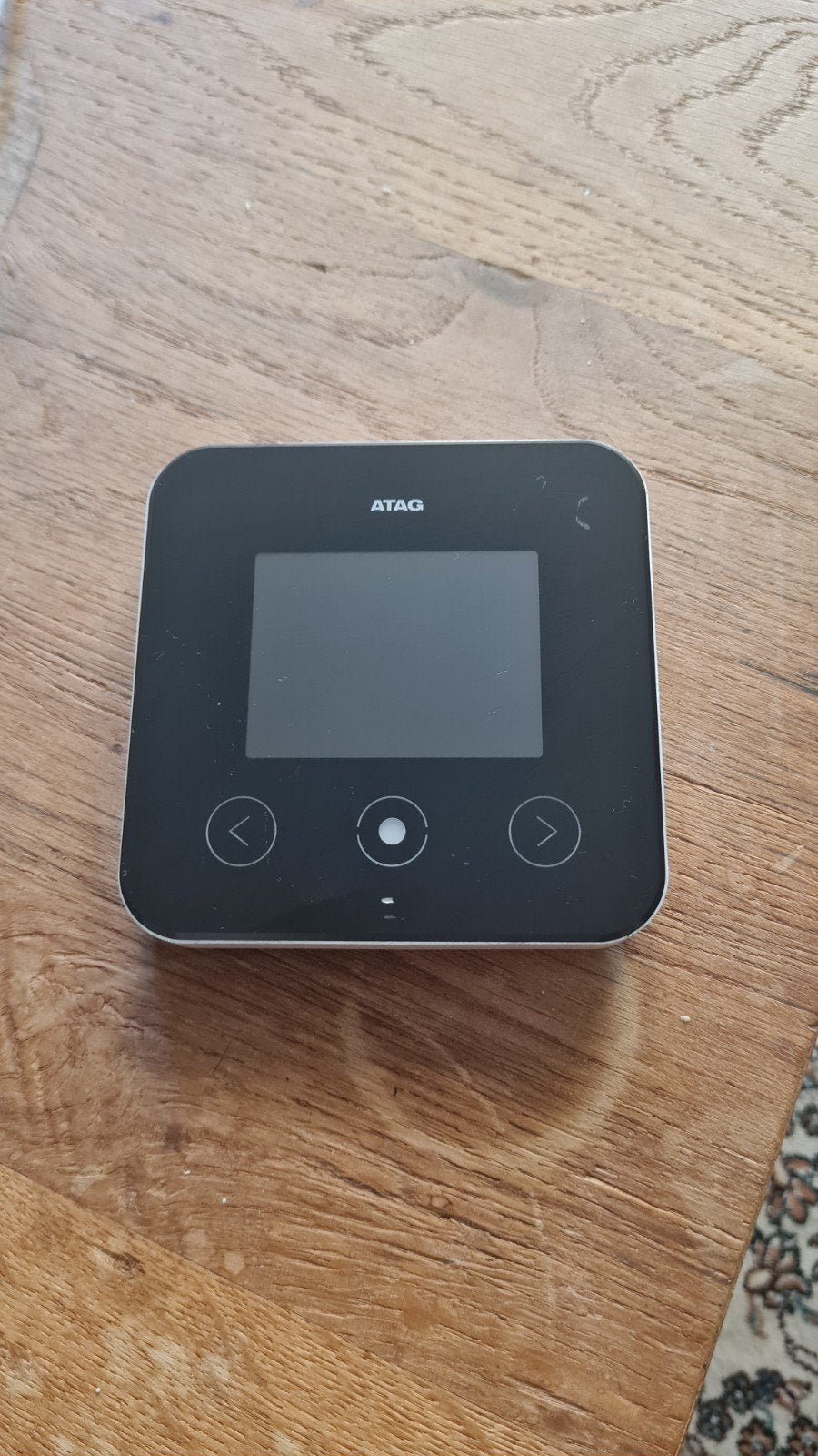 Atag One slimme thermostaat, Doe-het-zelf en Verbouw, Thermostaten, Ophalen of Verzenden, Slimme thermostaat, Gebruikt
