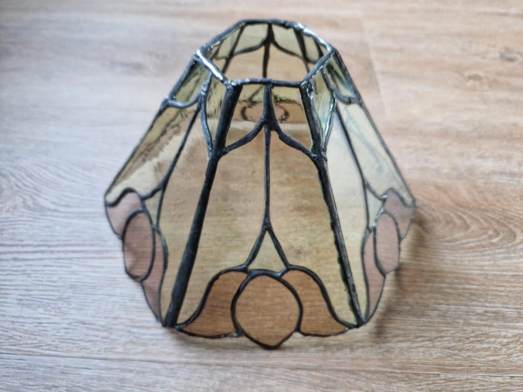 Lampenkap met bloemen in Tiffany-stijl, Ophalen of Verzenden, Gebruikt, Overige vormen