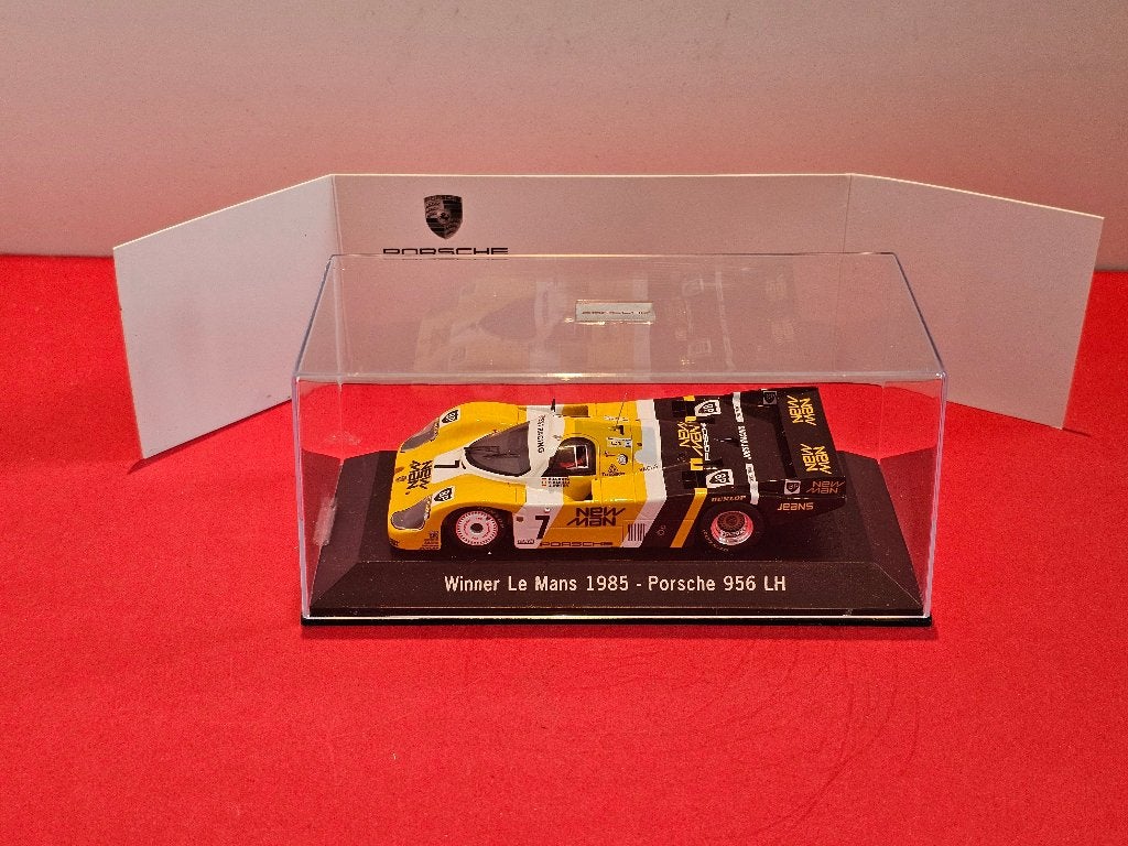 Porsche 956 LH, car # 7, Winner Le Mans 1985. SPARK., Ophalen of Verzenden, Zo goed als nieuw, Auto, Overige merken