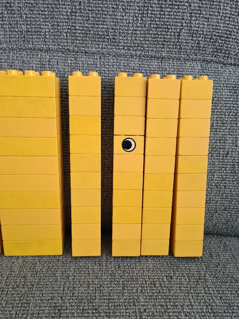 Lego duplo 60 stenen 2x2 4x2 en 8x2 geel, Gebruikt, Overige thema's, Ophalen of Verzenden, Duplo