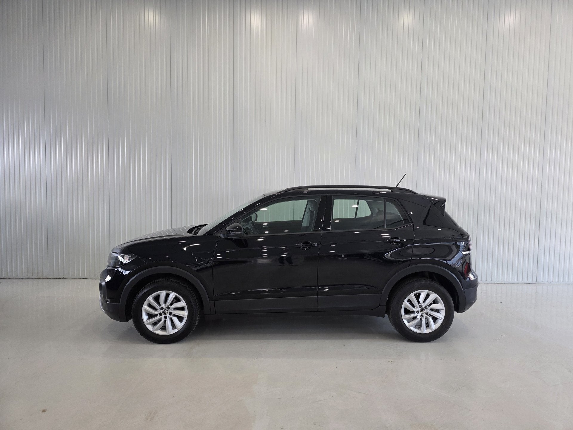 Volkswagen T-Cross 1.0 TSI Life |111PK |Carplay| (bj 2024), Auto's, Voorwielaandrijving, Gebruikt, Zwart, Met garantie (alle)