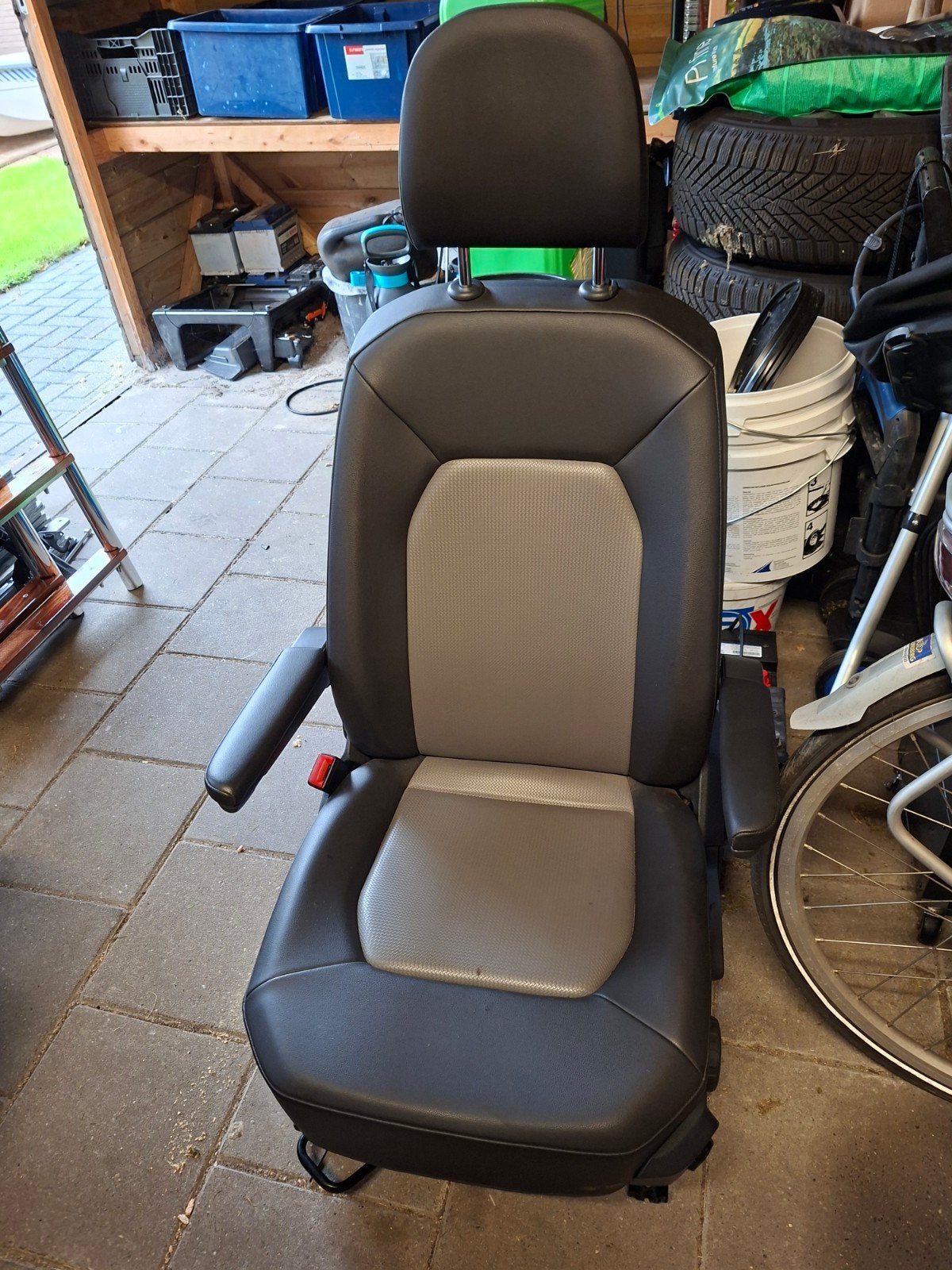 Bestuurdersstoel crafter Man tge 2019- Comfortabel & Verste, Auto-onderdelen, Ophalen, Gebruikt, Volkswagen