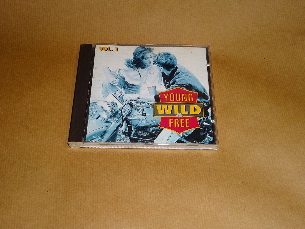 CD Young Wild Free, Ophalen of Verzenden, Zo goed als nieuw, Pop