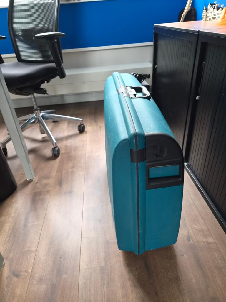 Carlton Koffer met Wieltjes - Turquoise, 30 cm of meer, Gebruikt, Blauw, Wieltjes