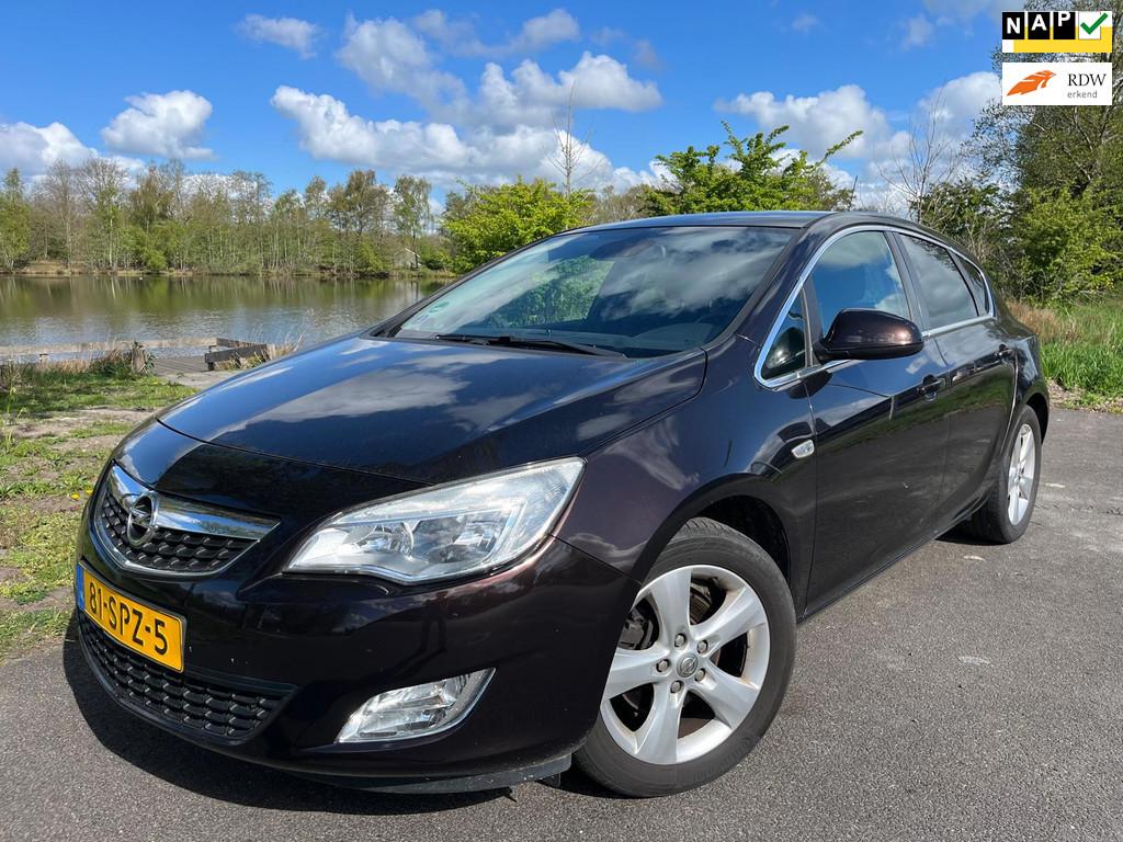 Opel Astra 1.6 Turbo Cosmo | 5 Drs | Airco | Cruise | Trekha, Auto's, Voorwielaandrijving, Euro 5, Gebruikt, 4 cilinders