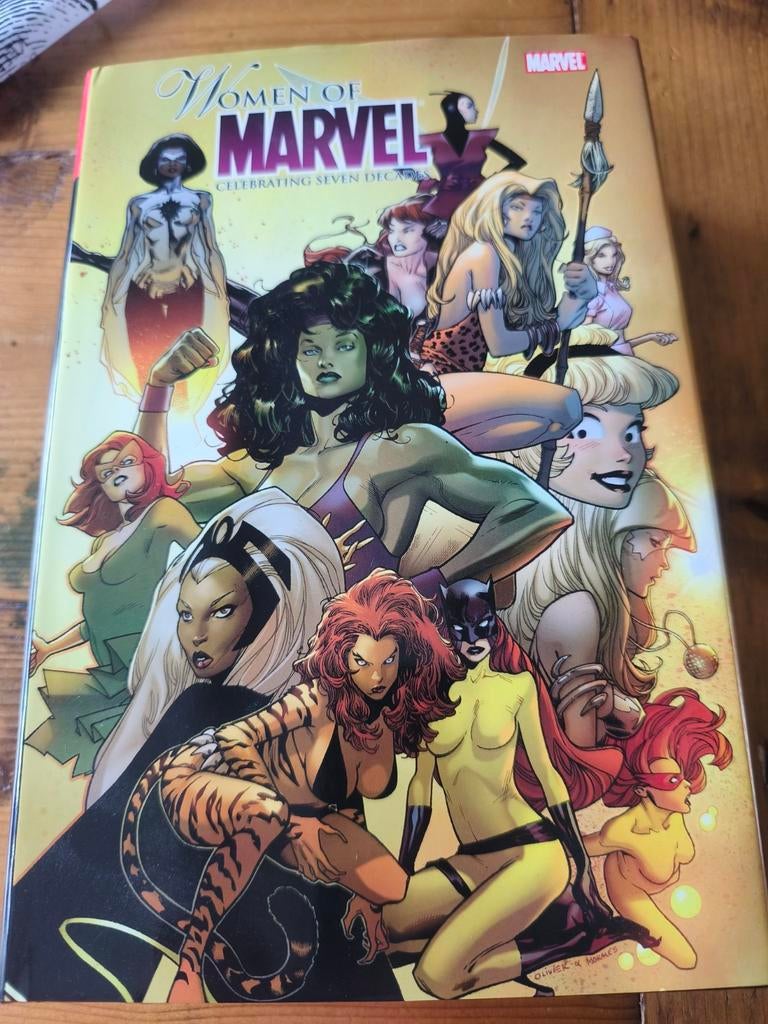 Hardcover Marvel Comics boek - Zo goed als nieuw, Boeken, Ophalen of Verzenden