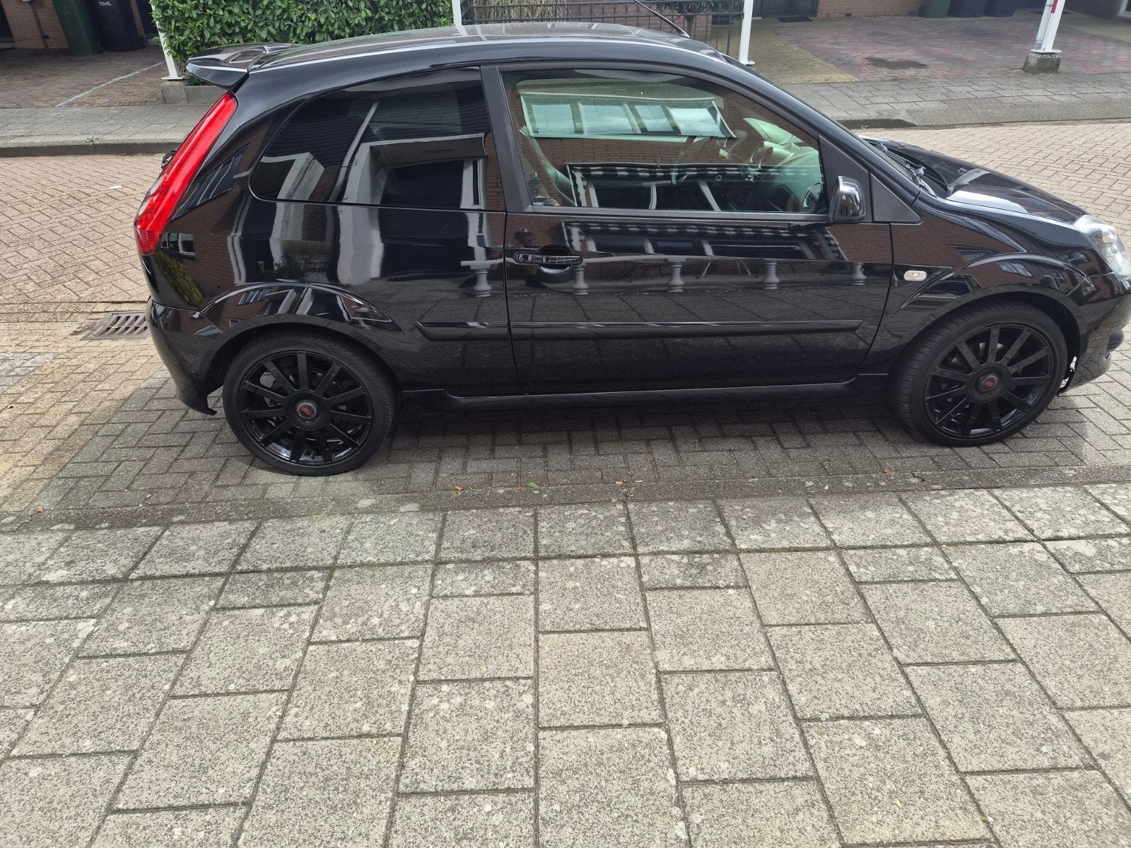 te koop Ford fiesta st mk6, Auto's, Ford, Voorwielaandrijving, Zwart, 4 cilinders, Zwart