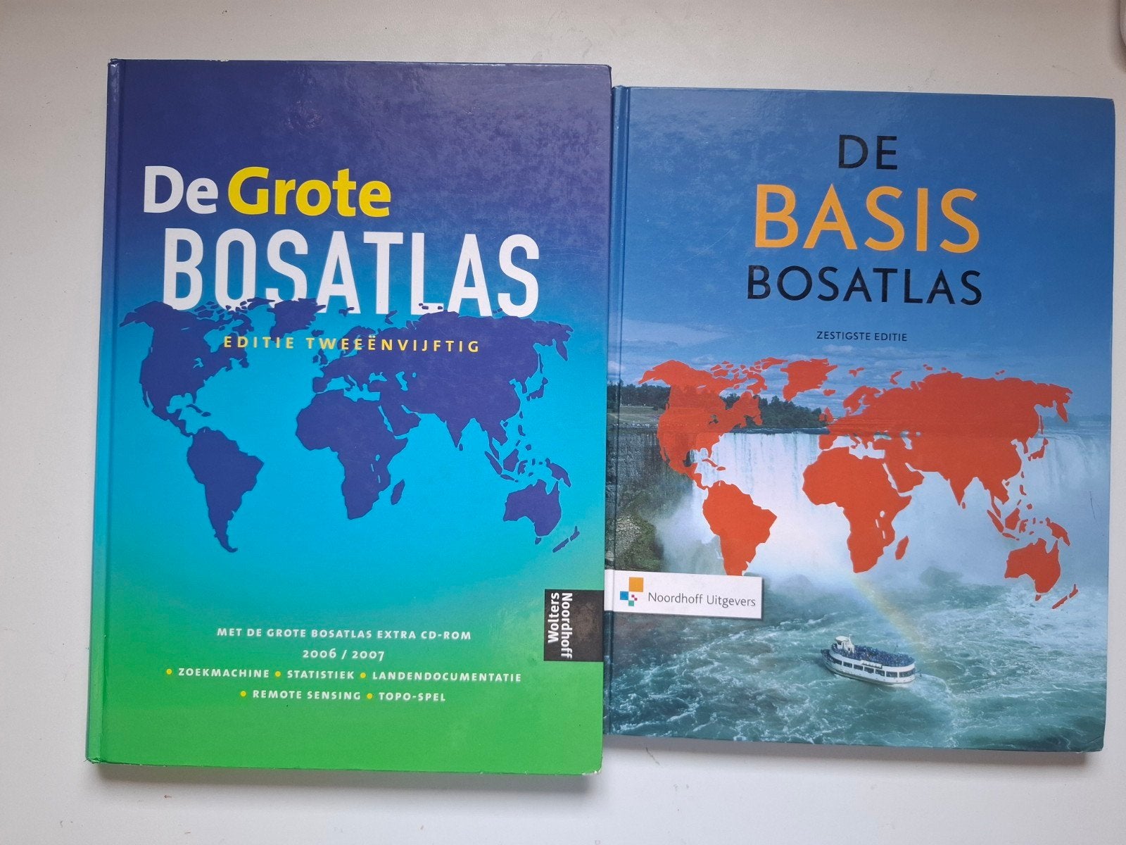 Grote Bosatlas editie 52 & Basis Bosatlas 60e editie ZGAN, Bosatlas, 2000 tot heden, Ophalen of Verzenden, Zo goed als nieuw