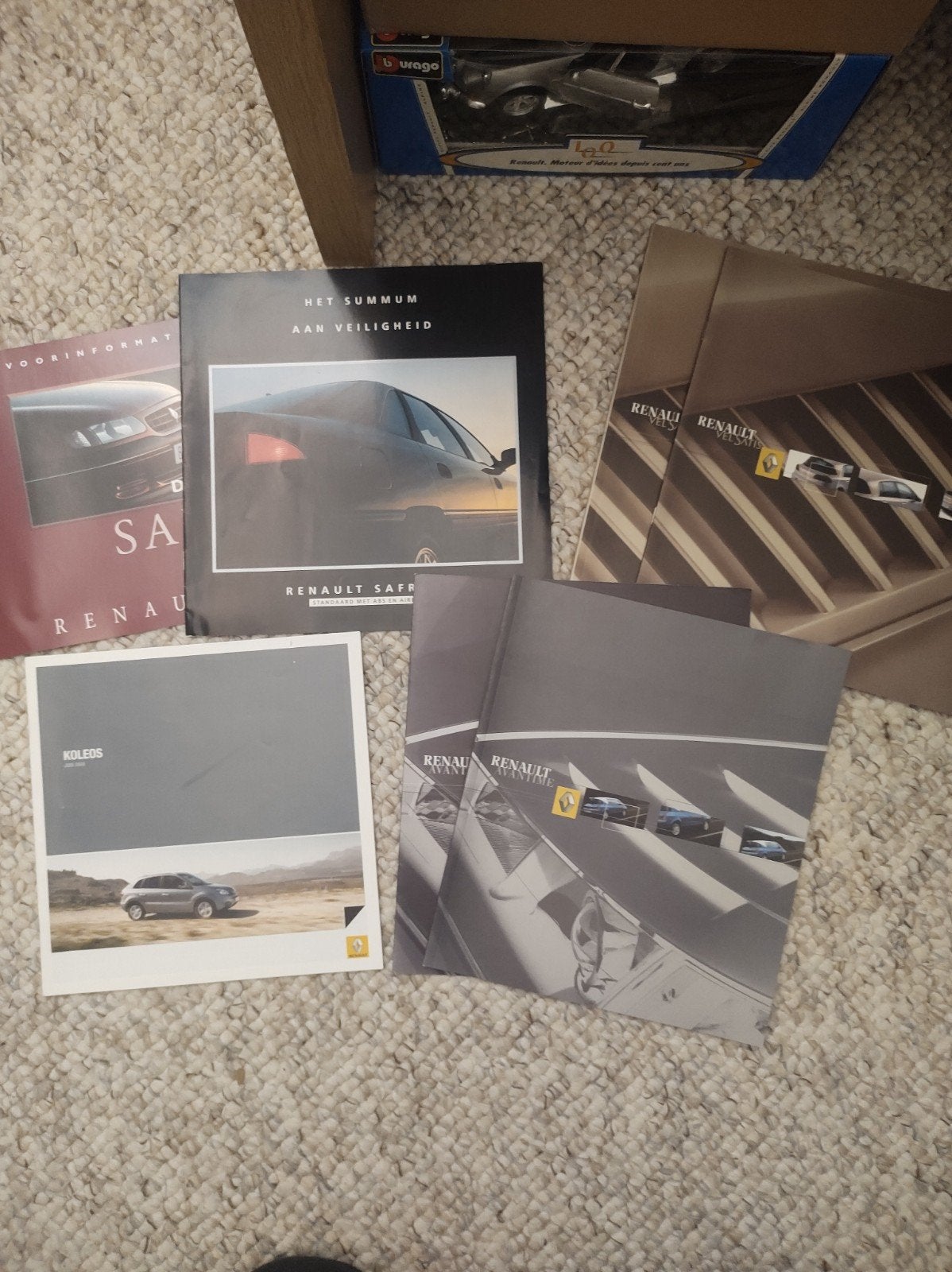 folders Koleos Safrane, Avantime en Vel Satis, Ophalen of Verzenden, Zo goed als nieuw, Renault