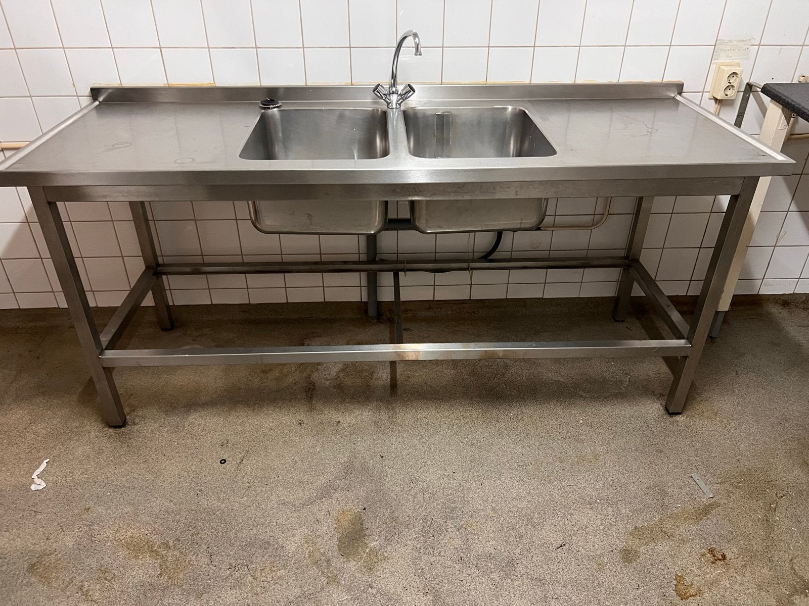 RVS Spoeltafel met Dubbele Spoelbak, Ophalen, Gebruikt, RVS Meubilair