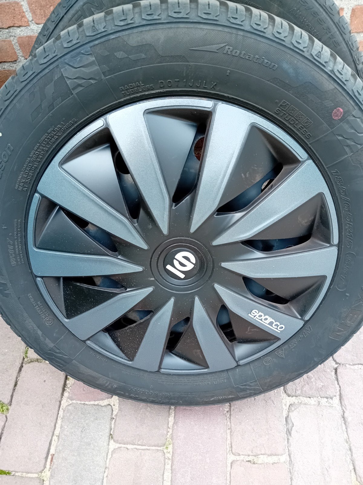 Wieldoppen  sparco 15 inch vier stuks, Auto diversen, Wieldoppen, Ophalen of Verzenden, Zo goed als nieuw