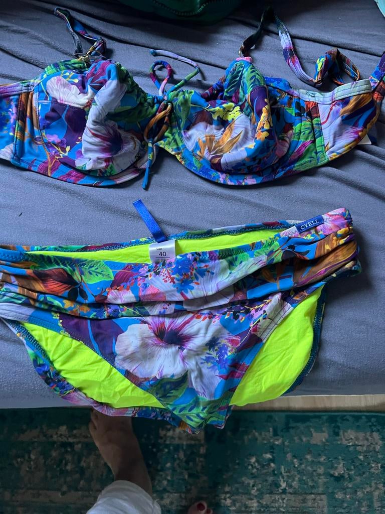 Prachtige bikini mt 85E slip L, Ophalen of Verzenden, Gedragen, Overige kleuren, Bikini