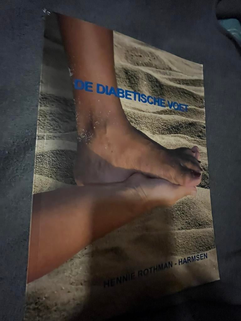 Medisch Pedicure leerboek, Ophalen of Verzenden, Zo goed als nieuw