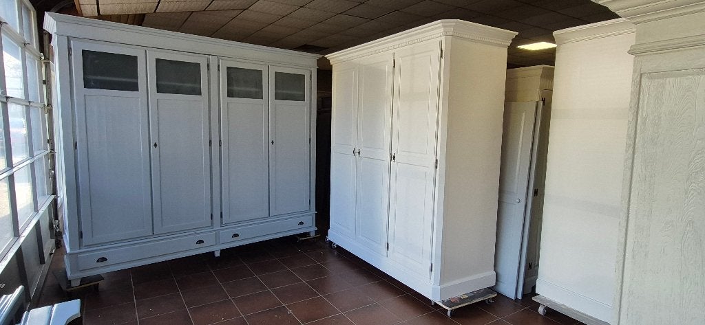 Brocante garderobe houten kasten, kledingkast, linnenkasten, Ophalen, Zo goed als nieuw