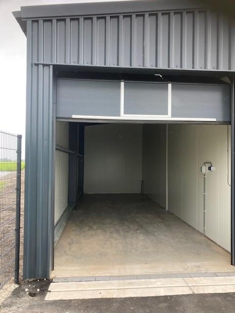 Bedrijfsunit / opslagruimte Jirnsum, 35 m², Koop, Bedrijfsruimte